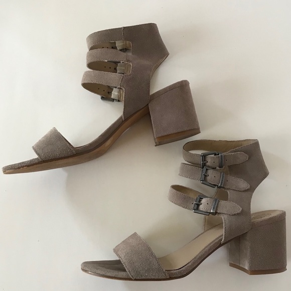 VINCE CAMUTO - SIZE 9.5M - Picture 1 of 8